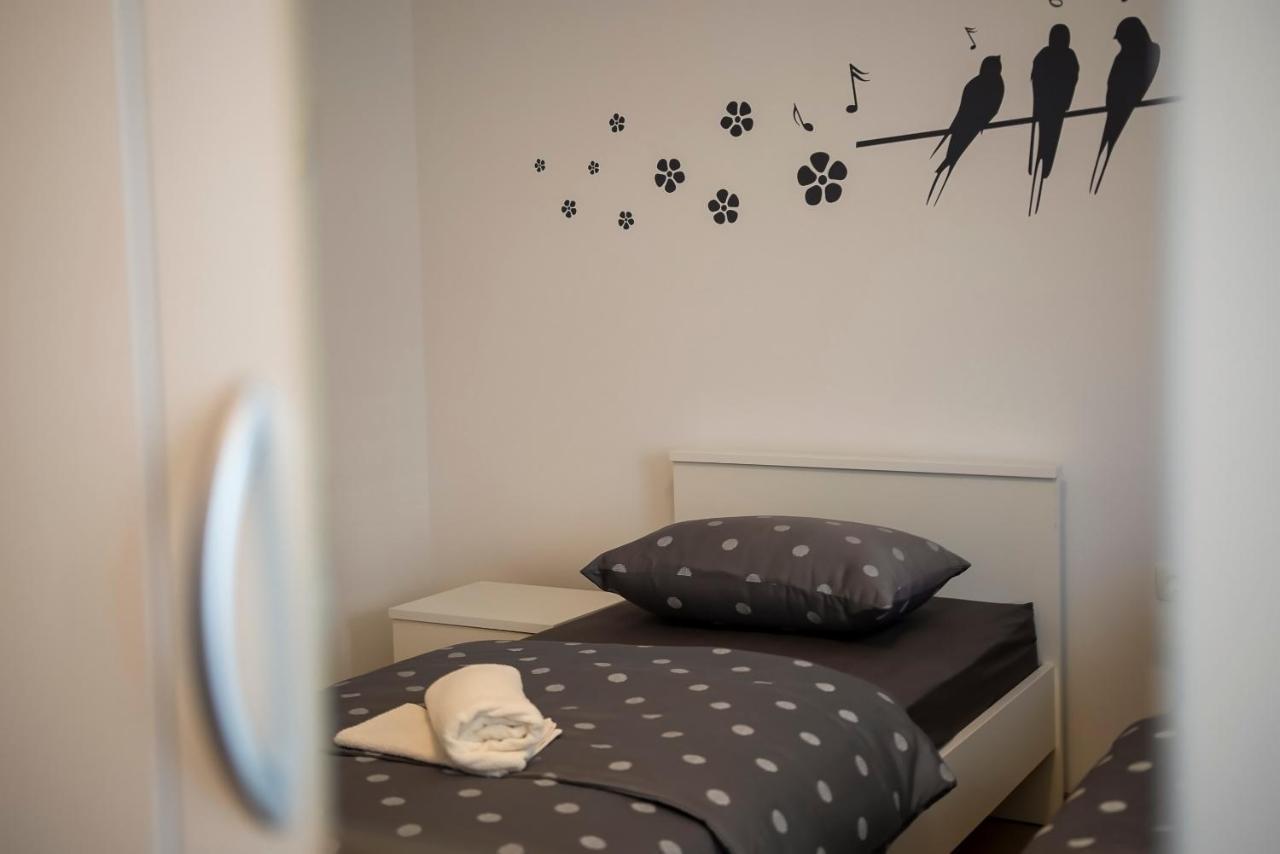 Apartman Mia ชิเบนิก ภายนอก รูปภาพ