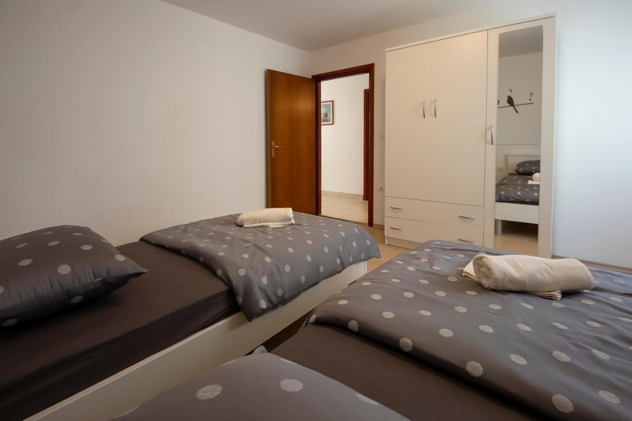 Apartman Mia ชิเบนิก ภายนอก รูปภาพ